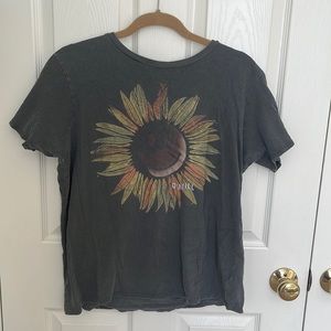O’Neill big T with sunflower and smiley face